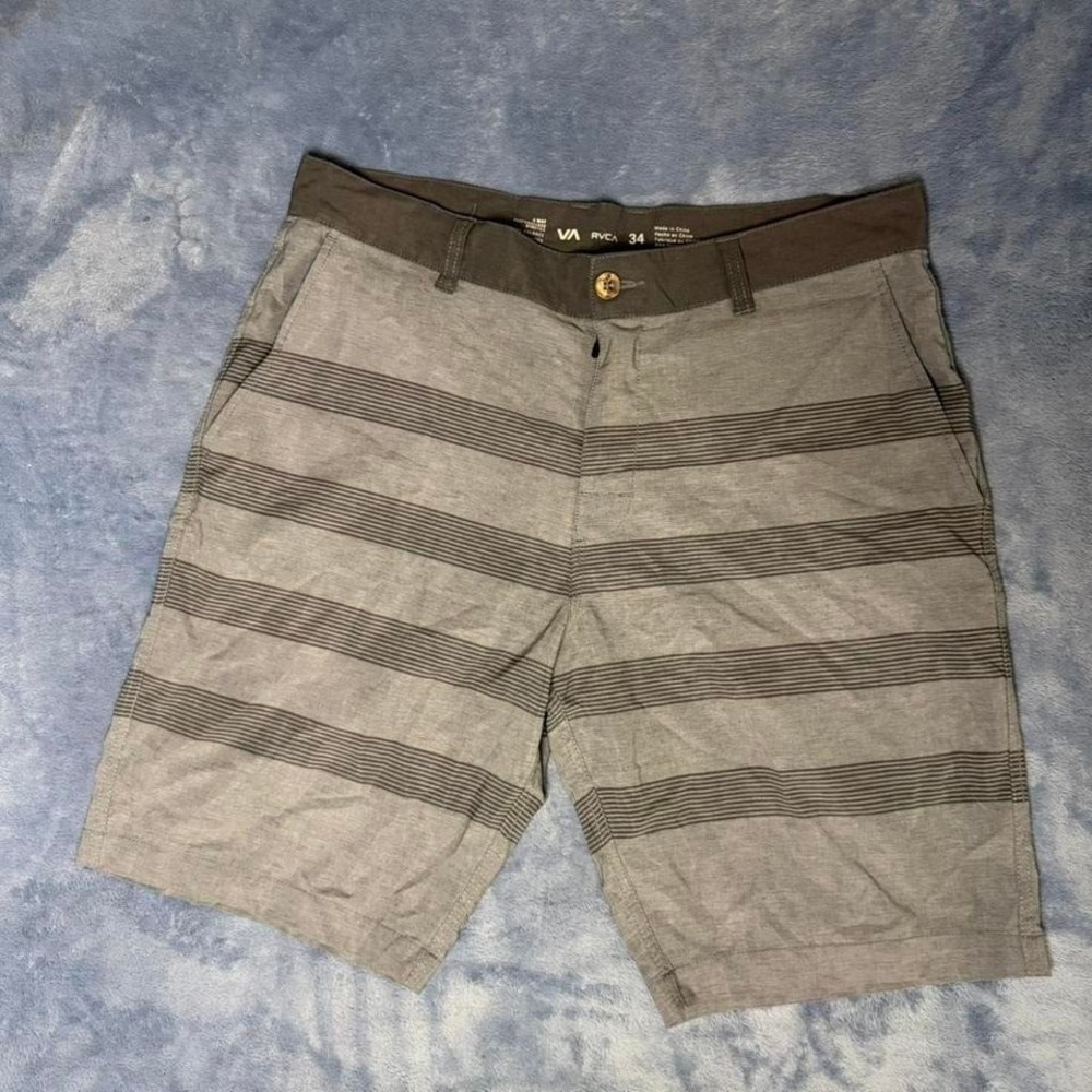 grey‎ striped RVCA shorts men size 34